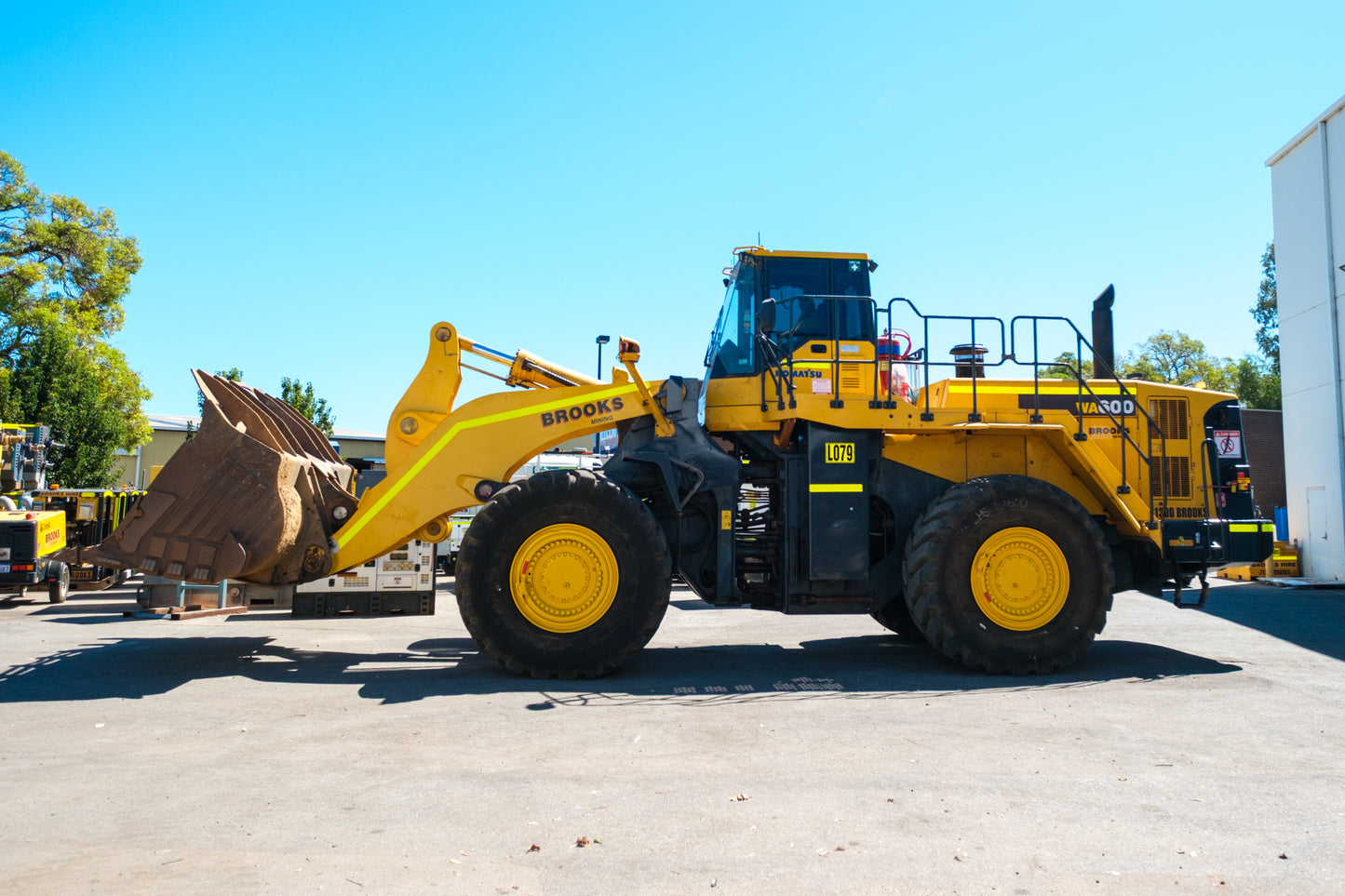 L079 - Komatsu WA600-6